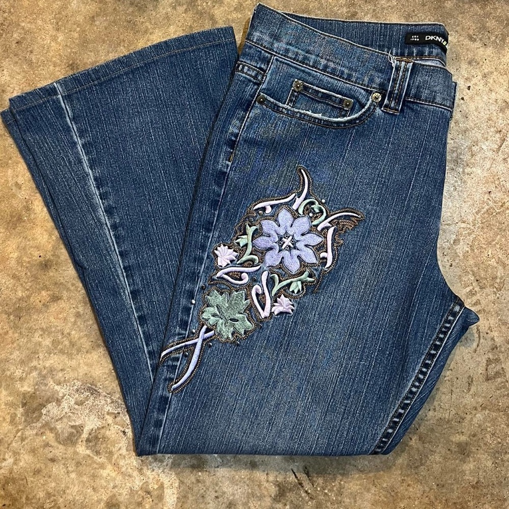 DKNY embroidered flower greenwich jean